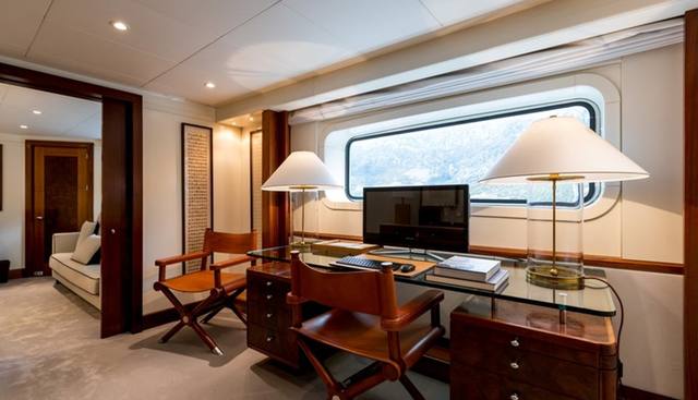 LA TANIA yacht for sale 12