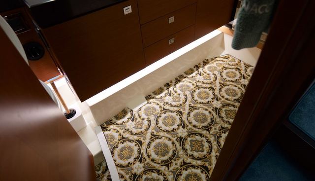 PRESTIGE 620 yacht for sale 44