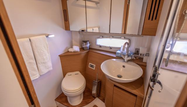 noname yacht for sale 32