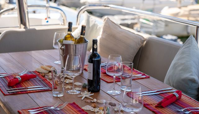 INSOMNIA yacht for sale 8