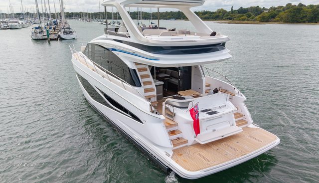 F58015 yacht for sale 9