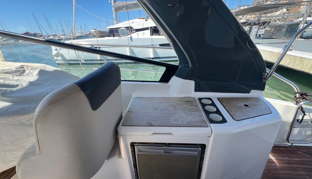 Sunrise I yacht for sale 8