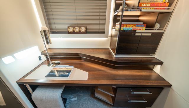 LORENA yacht for sale 33