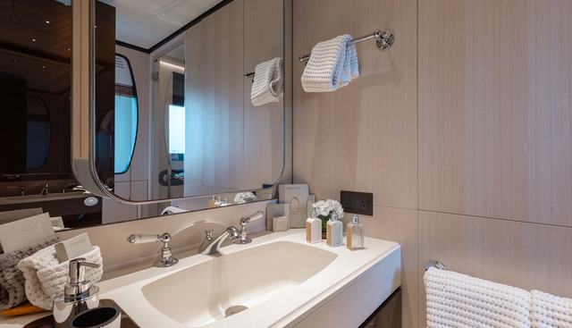 BELLA VITA yacht for sale 20