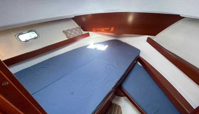 Aquamanda yacht for sale 28