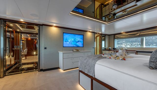 TITIAN PEARL yacht for sale 32