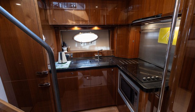 Jay Bee III yacht for sale 85