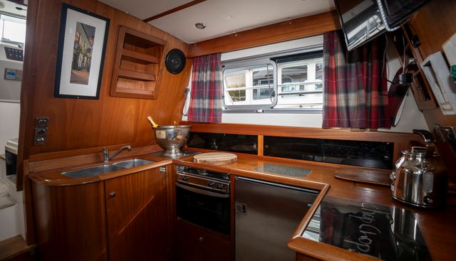 Cloud Nine yacht for sale 27