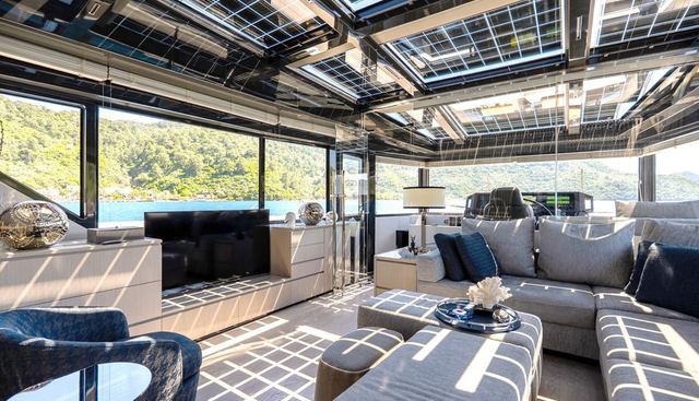 ARCADIA SHERPA 80 XL LA CREME yacht for sale 27