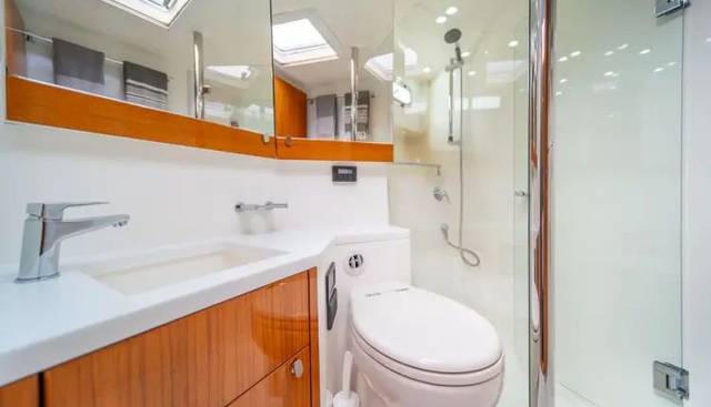 Escape yacht for sale 22