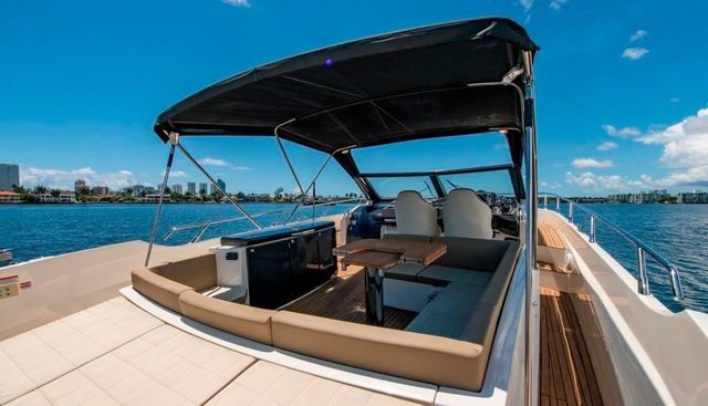 Amaretto yacht for sale 12