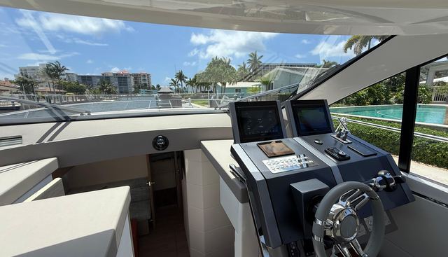 noname yacht for sale 27
