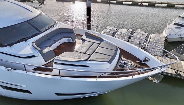 noname yacht for sale 33