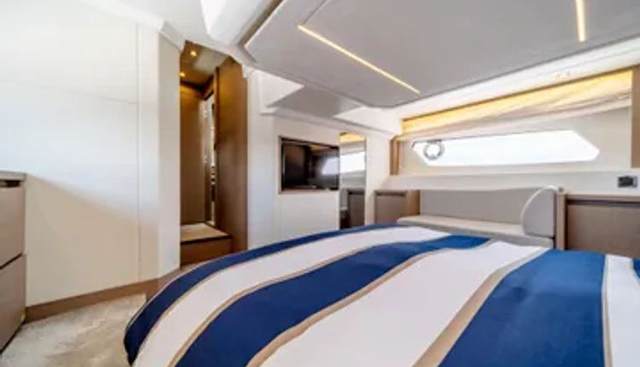 V & A yacht for sale 43