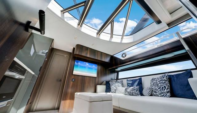 Fin yacht for sale 75