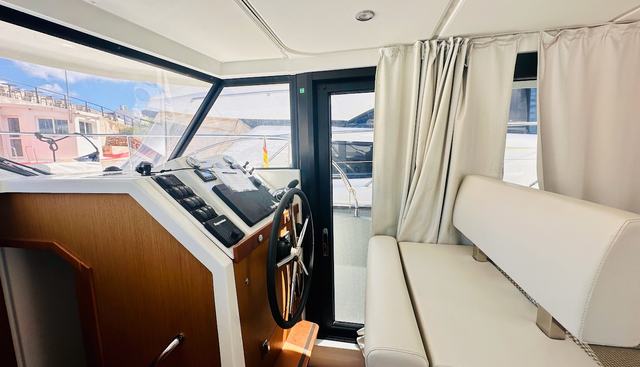 noname yacht for sale 9