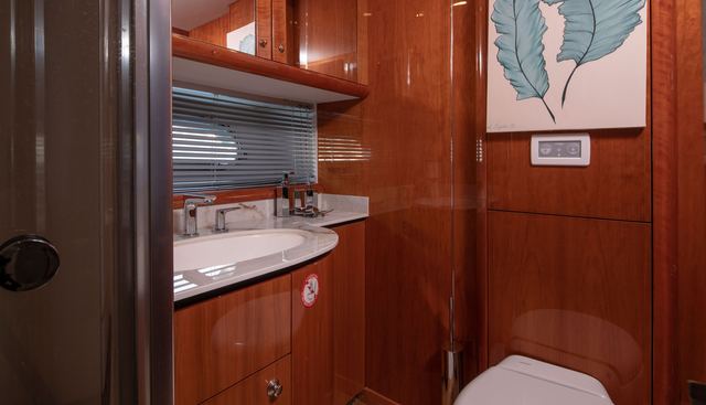 SPACE ODDITY yacht for sale 37