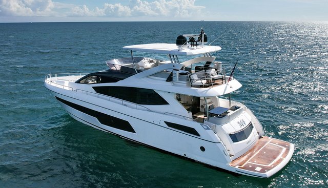 M4 yacht for sale 10