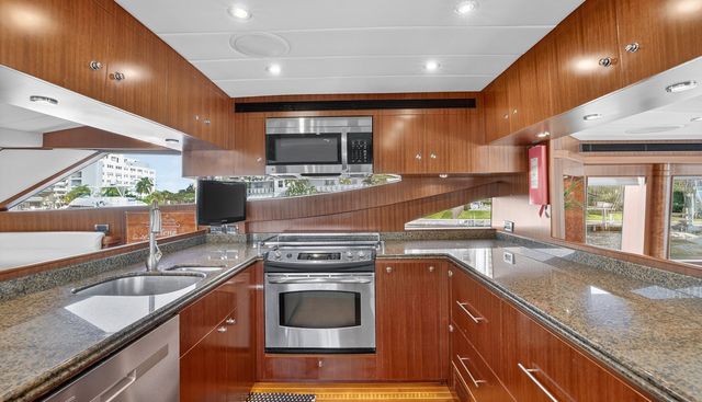 ARLENE yacht for sale 19