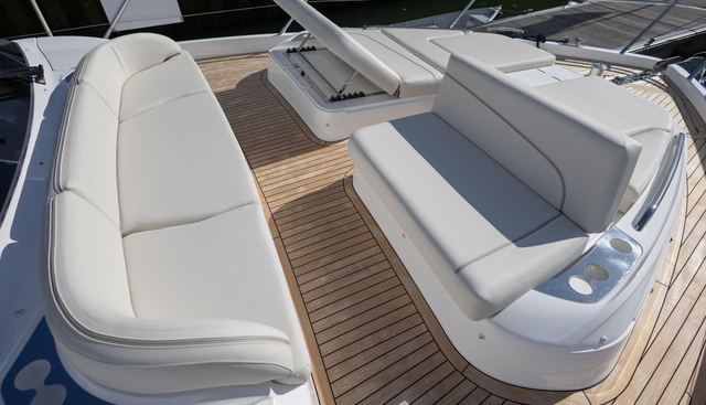 F58015 yacht for sale 15