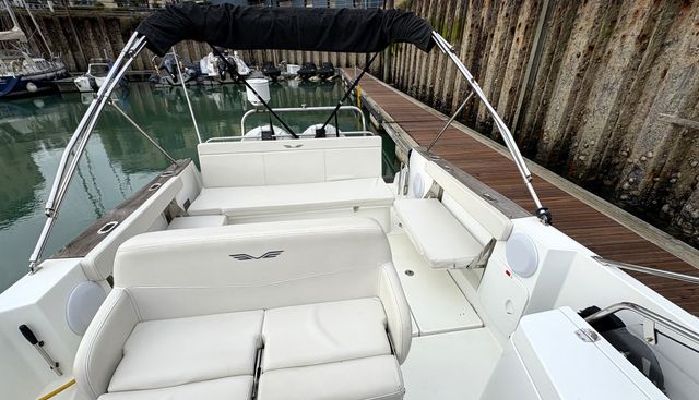 noname yacht for sale 10