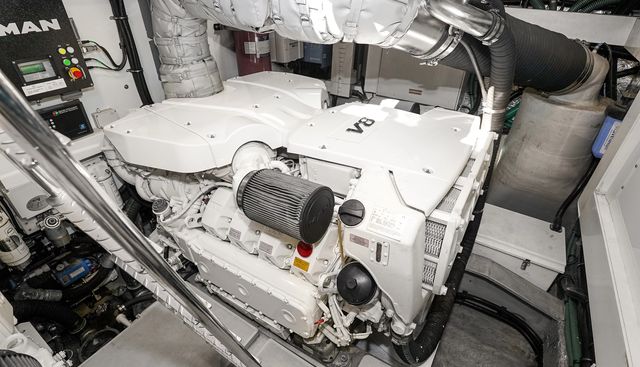 LUCKY BET yacht for sale 37