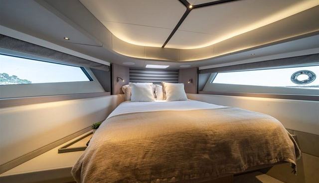 PREDATOR 55 yacht for sale 30