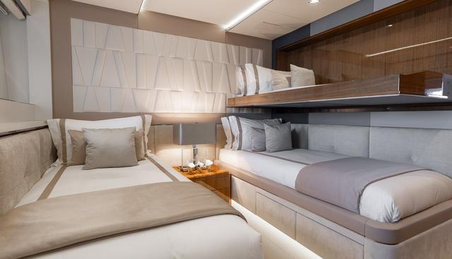 GOLDENEYE yacht for sale 28