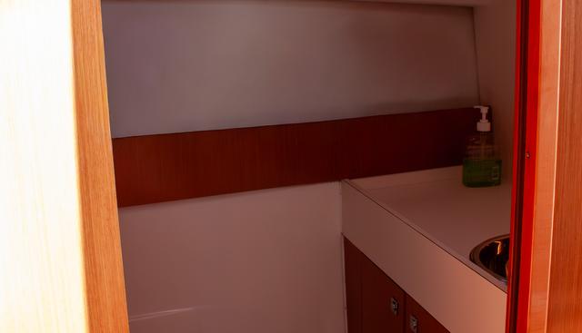 Éalú yacht for sale 25