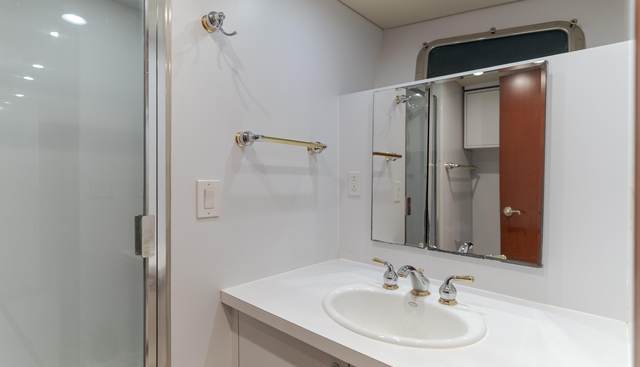 Huracan yacht for sale 110