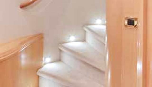 FAVOR yacht for sale 8