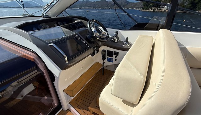 KEDR yacht for sale 18