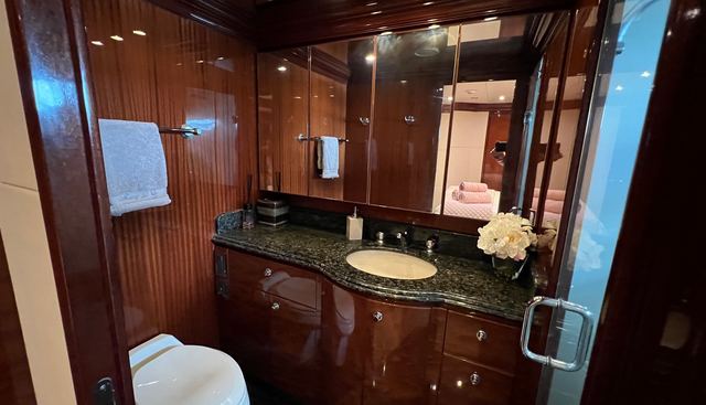 Missy B II yacht for sale 22