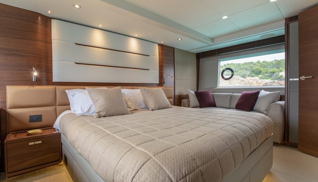 Pieces of Eight yacht for sale 39