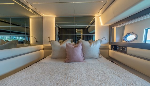 VINTAGE yacht for sale 28
