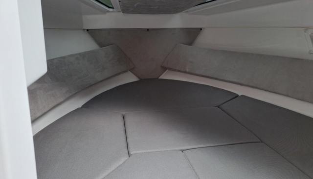 F700 yacht for sale 33