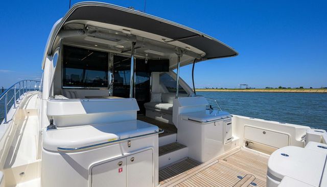 Command At Sea yacht for sale 25