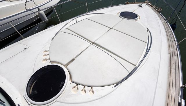 Elle yacht for sale 12