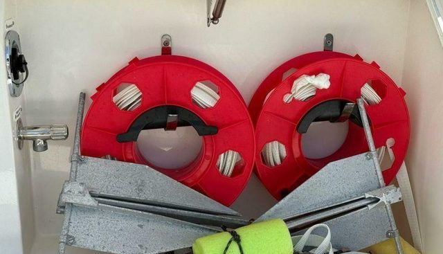 MJM Grand yacht for sale 33