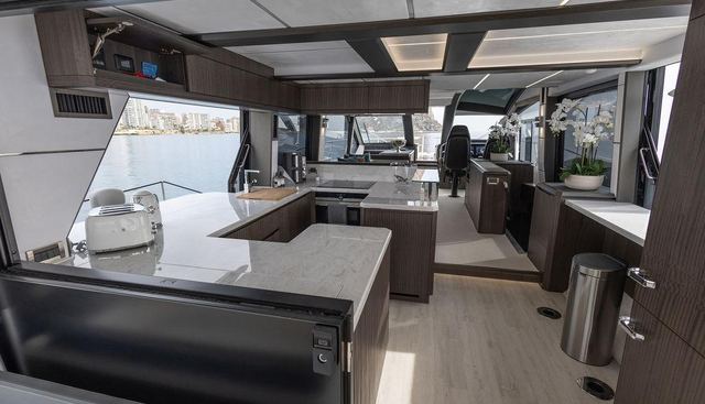 Seven yacht for sale 38