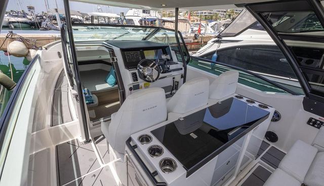 Sunnydaze yacht for sale 5