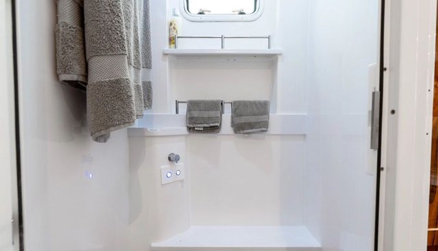 DEALER DEMO yacht for sale 35