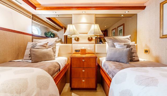 Snowbored yacht for sale 22