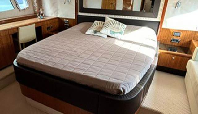 CHAMPAGNE yacht for sale 3