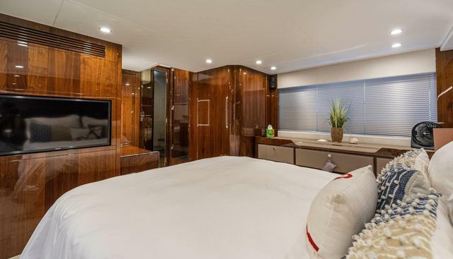 FOREVER RECESS yacht for sale 34