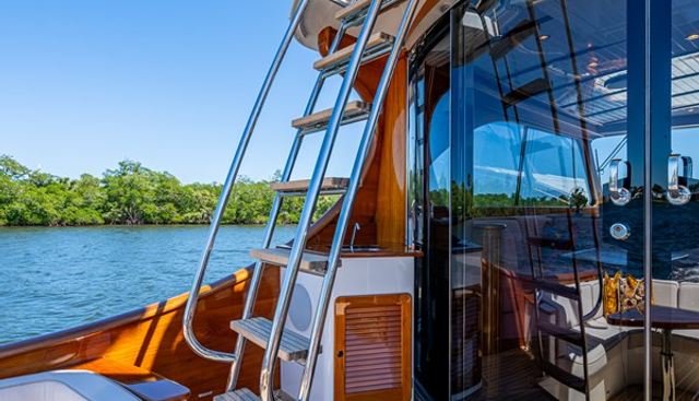 VERA NORTH yacht for sale 10