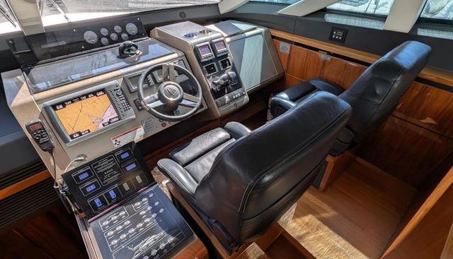 Casa Amigos yacht for sale 30