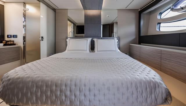 SEA SUITE I yacht for sale 62