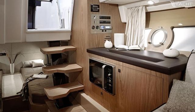 Hédoné IV yacht for sale 14