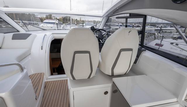 Time Out yacht for sale 27